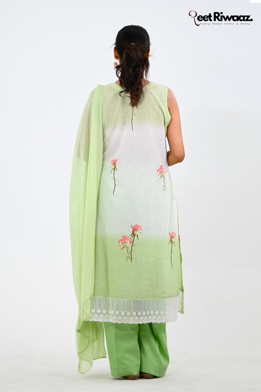 Floral print sleevless suit and dupatta set