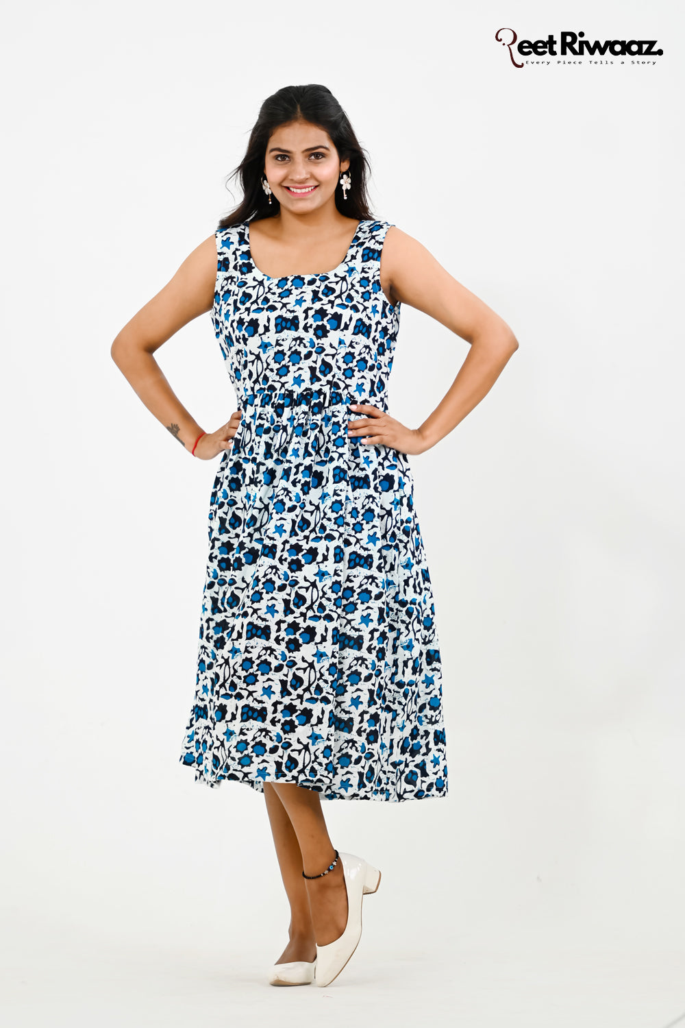 Elegant Sleeveless Floral Print A-Line Midi Dress