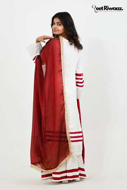 White & Mehroon Pakistani suit with pocket style & Dupatta