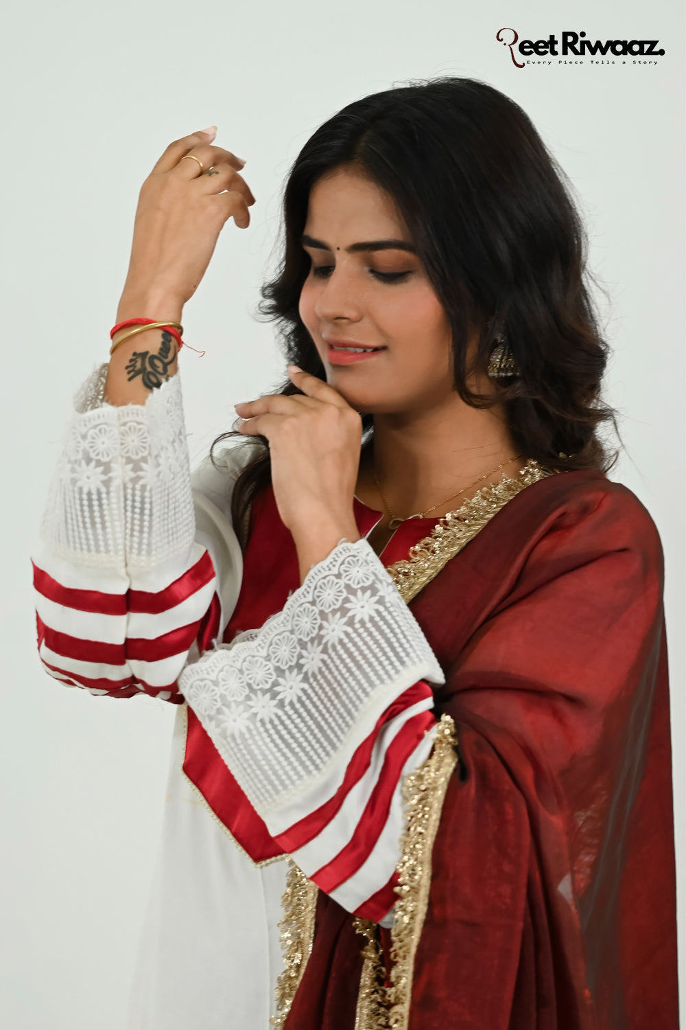 White & Mehroon Pakistani suit with pocket style & Dupatta